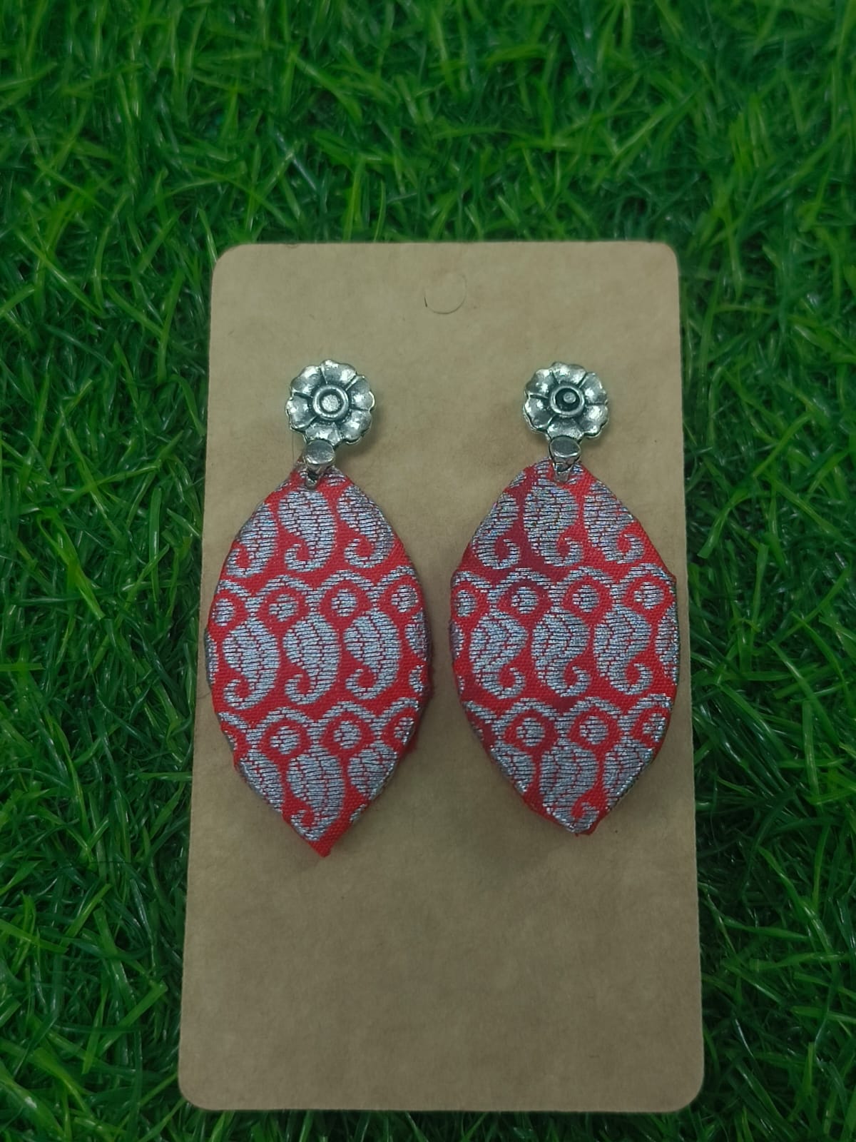 Handcrafted Leaf-Shaped Fabric Earrings - Zipal