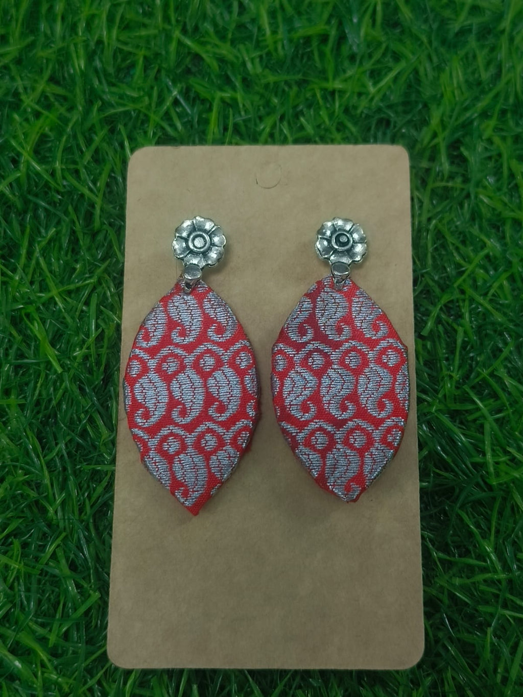Handcrafted Leaf-Shaped Fabric Earrings - Zipal