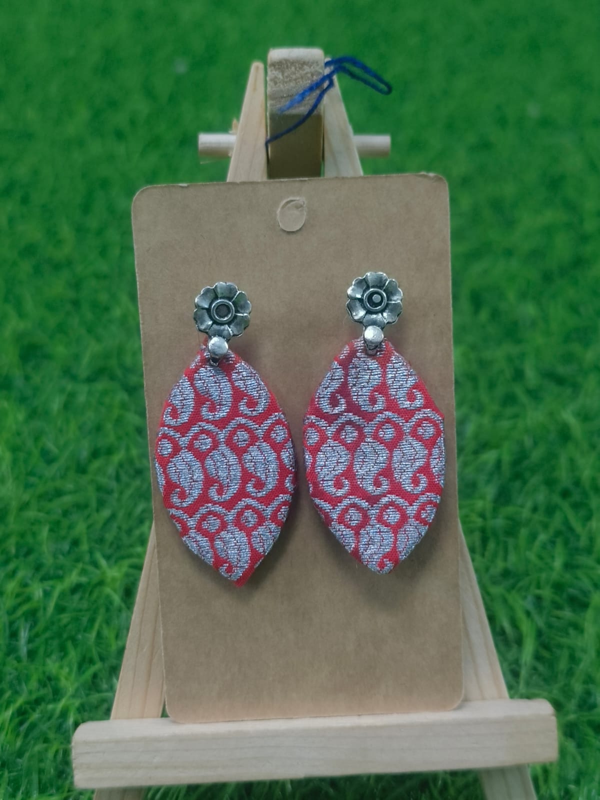 Handcrafted Leaf-Shaped Fabric Earrings - Zipal