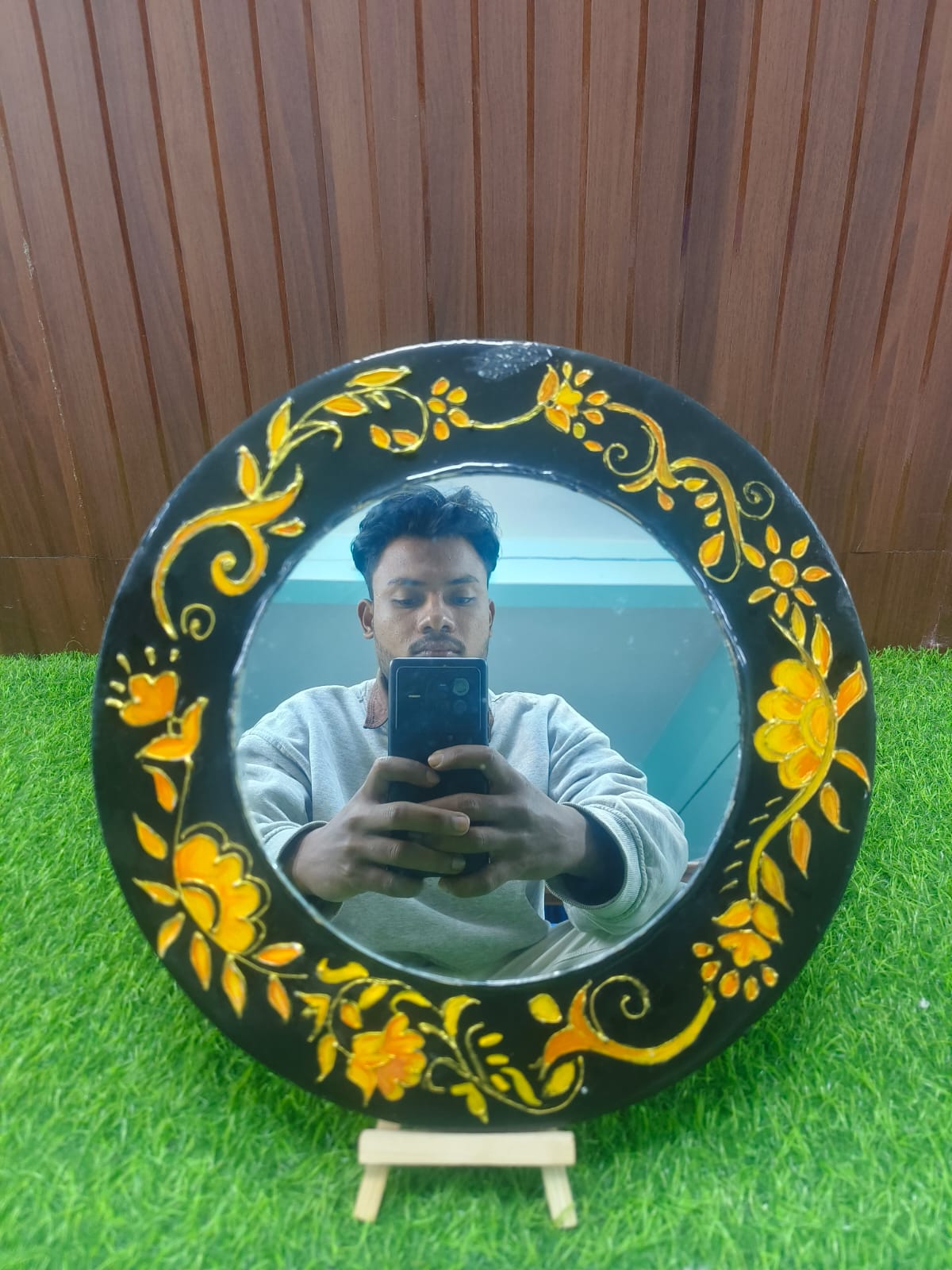 Handcrafted Floral Resin Mirror Wall Decor - Zipal